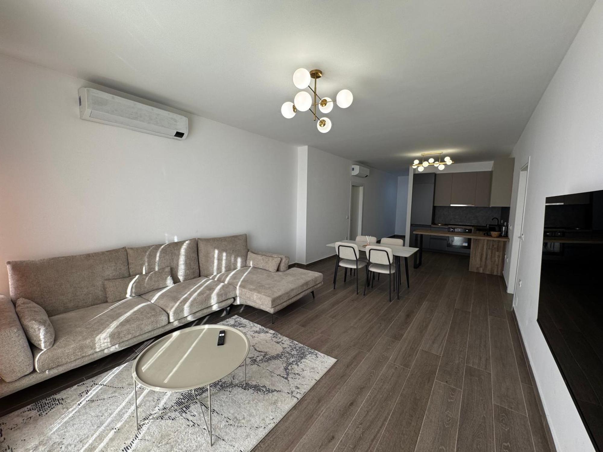 Free Parking Skanderbeg Square - Spacious * Tirana