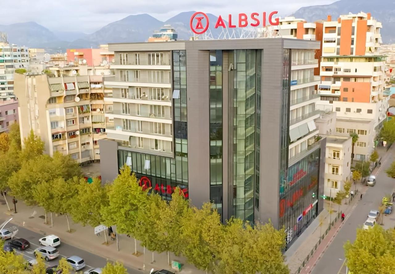 Free Parking Skanderbeg Square - Spacious Apartment Tirana