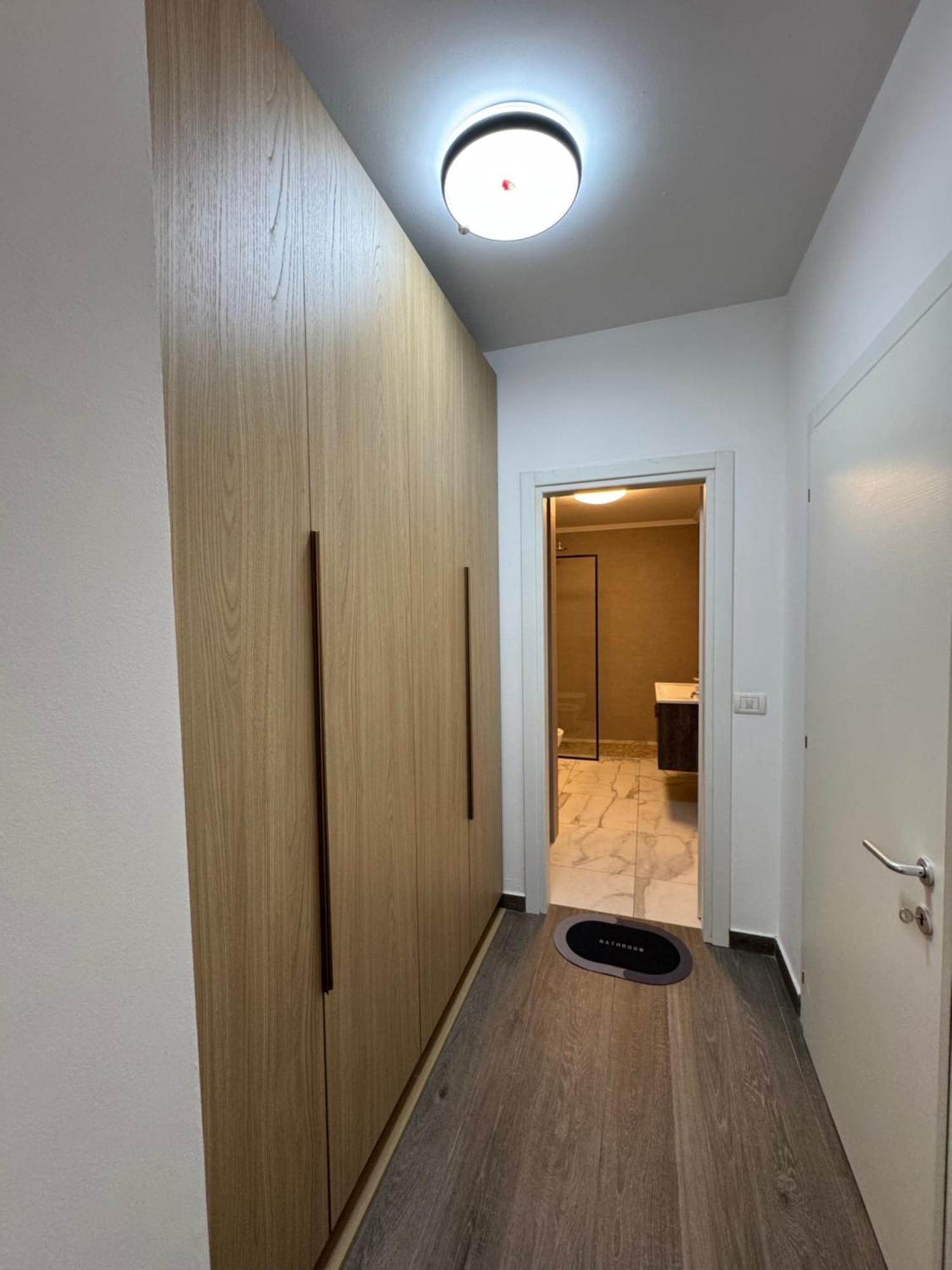 Free Parking Skanderbeg Square - Spacious * Tirana